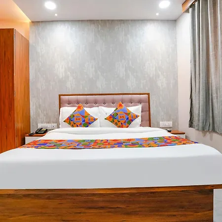 Fabexpress Affari Hotel 3*