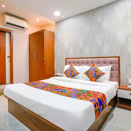 Hotel Fabexpress Affari 3*