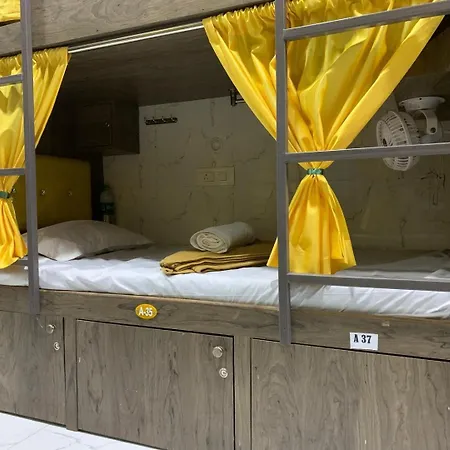 Neenava Asalpha Hostel