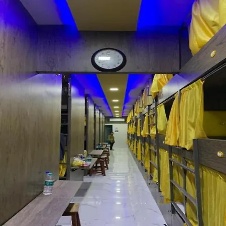 Neenava Asalpha Hostel Mumbai