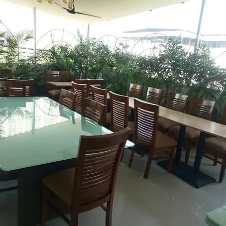 Hotel Skylink Hospitality Next To Amber Imperial 3*