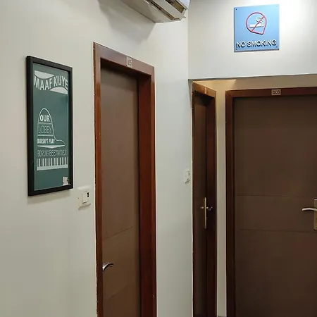Apollo - Colaba Causeway Guest house Mumbai