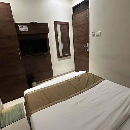 Hotel Bkc Mannat
