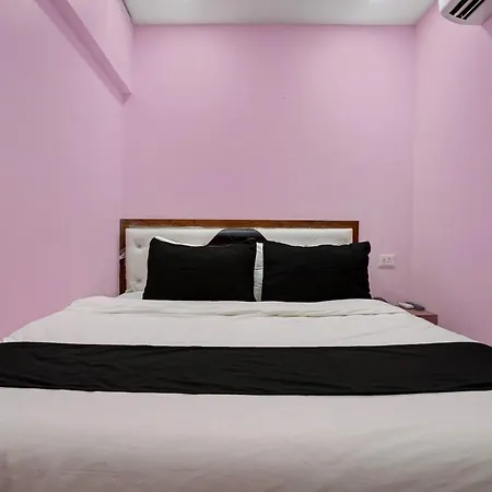 Oyo 8212 Flagship King Residency Mumbai