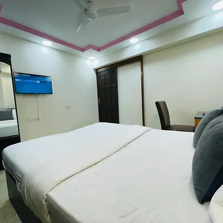 Wistree Luxury Service Apartment-bkc *