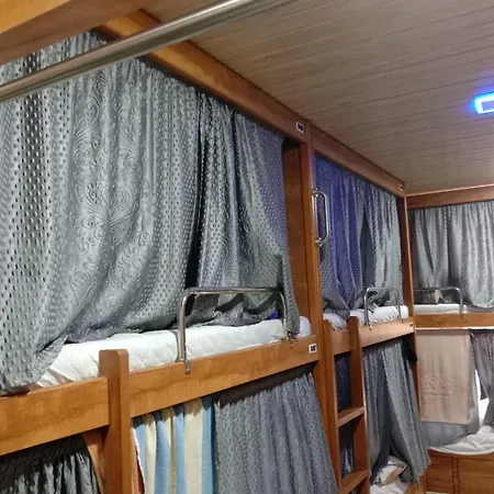 Hostel Kailasha - Cum Pg