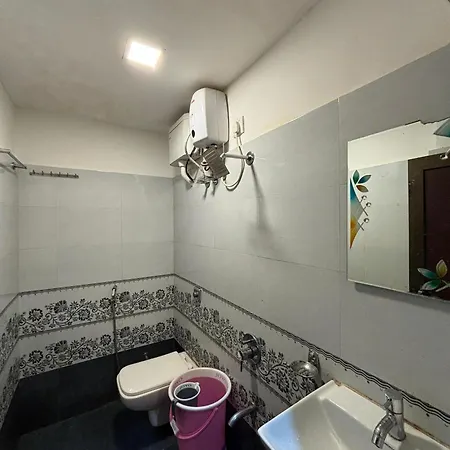 Hotel Borivali Executive - Near Borivali Railway Station 3*