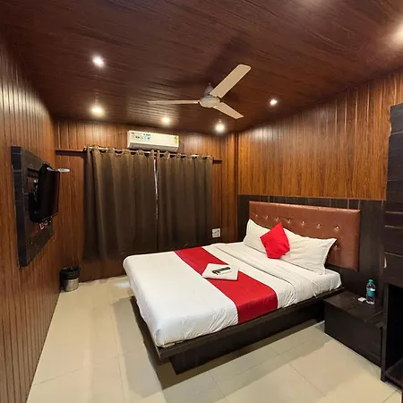 Hotel Hotel Borivali Executive - Near Borivali Railway Station 3*