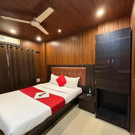 Hotel Hotel Borivali Executive - Near Borivali Railway Station
