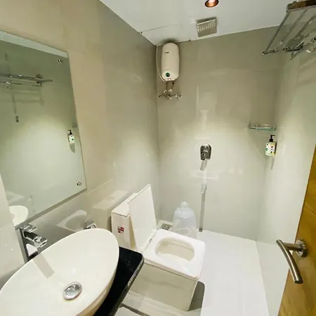 Hotel Amber Paramount Mumbai