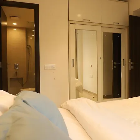 Zenia Luxury Suites And Serviced *