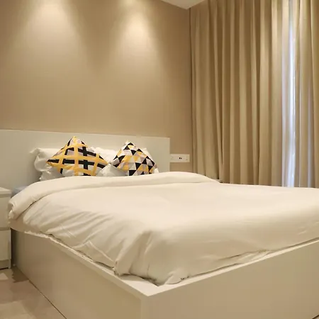 Aparthotel Zenia Luxury Suites And Serviced Mumbai