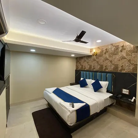 97 Inn- Andheri Versova