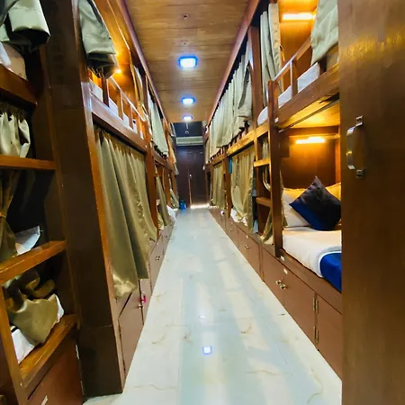 Aman Dormitory 2 Bed & Breakfast
