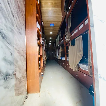 Bed & Breakfast Aman Dormitory 2 Mumbai