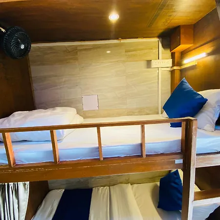 Aman Dormitory 2 Mumbai