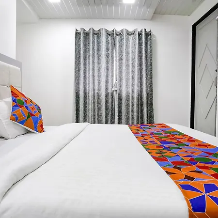 Hotel Via Park Residency 3*