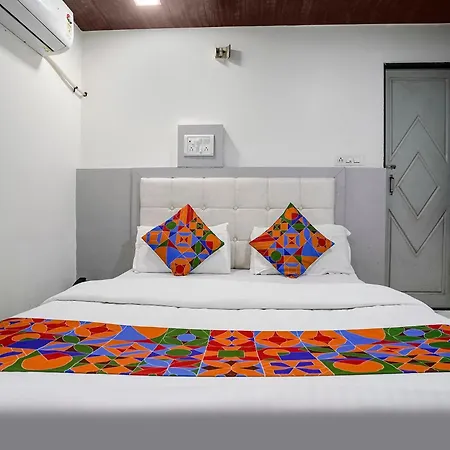 Hotel Via Park Residency 3*