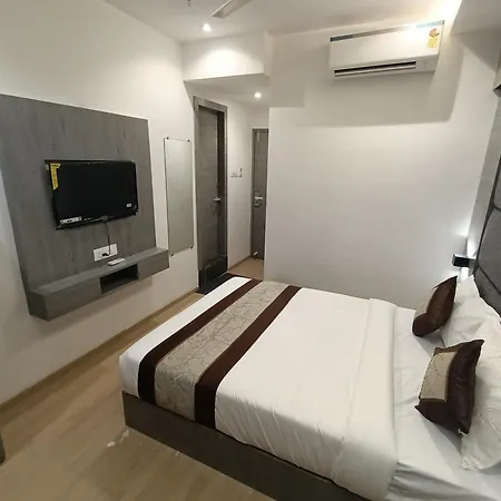 Hotel Beverly Palace Santacruz - Near Bkc - Airport T1 Mumbai