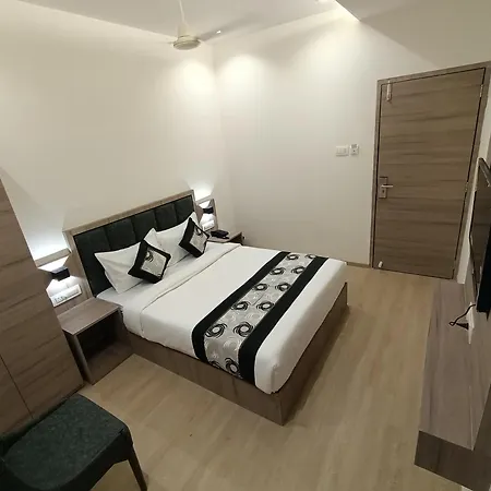 Hotel Beverly Palace Santacruz - Near Bkc - Airport T1 3*