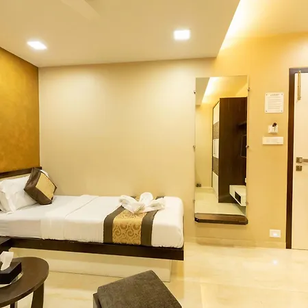 The Majlis - Colaba 3*