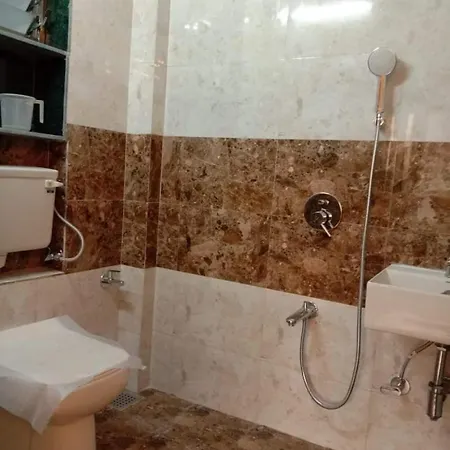 Apartment Khar West : 10 Th Road *