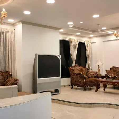 Wistree Luxury Service Apartment-bkc *