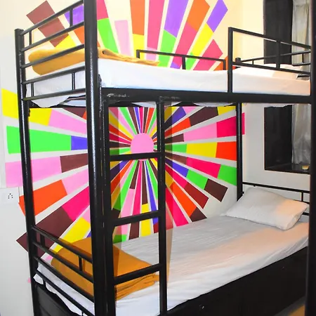 Hostel Solo *