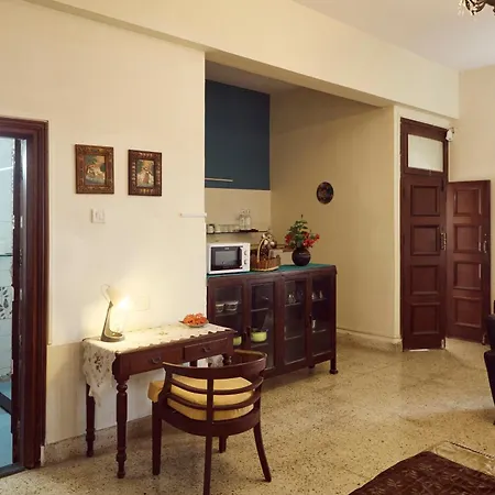 Homestay Rewa House Bungalow Mumbai