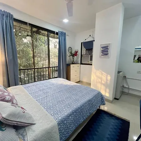 Mediterranean 2Bed Balcony Bandra Boojee Cafe By Connekthomes *