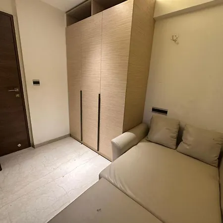 Apartment 1.5br Service In Bkc By Florastays Mumbai