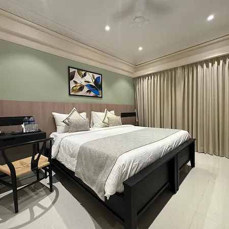 House, Valnai Malad Hotel 4*