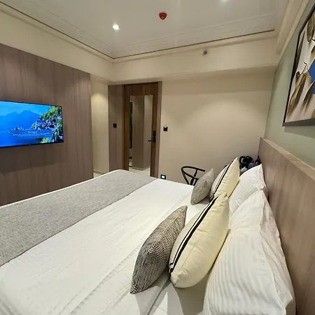 House, Valnai Malad 4*