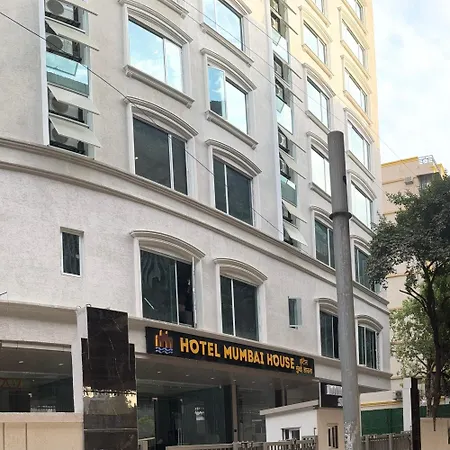 Hotel House, Valnai Malad 4*