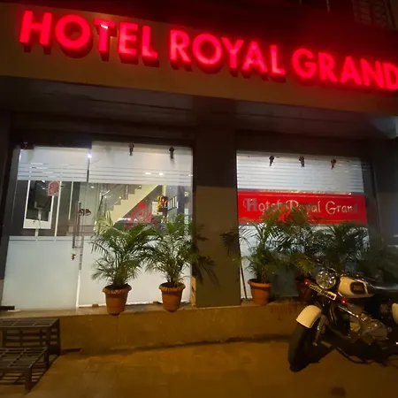 Royal Grand - Near International Airport Hotel