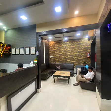 Royal Grand - Near International Airport Hotel Mumbai