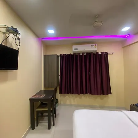 Hotel Royal Grand - Near International Airport Mumbai