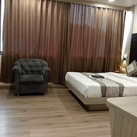Guest house Arts International 3*