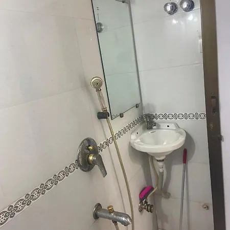 Versova Sea View Beautiful 1bhk Apartment. Apartment