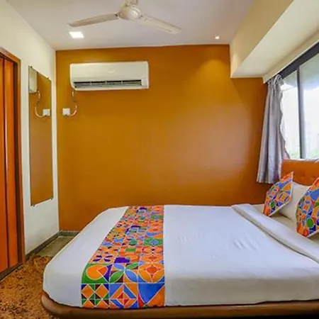 Hotel Via Jayshree