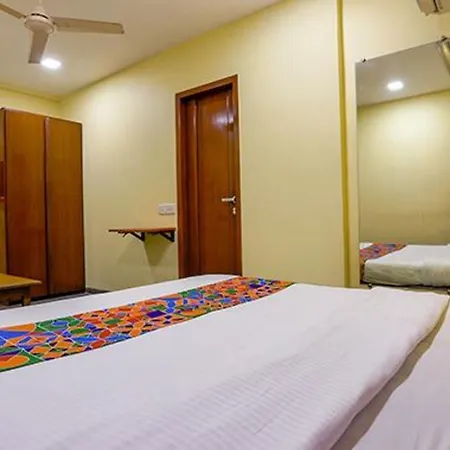 Via Jayshree Hotel