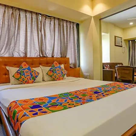 Hotel Via Jayshree