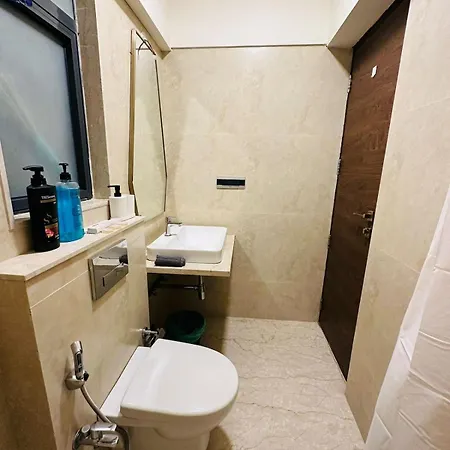 Apartment 1br Service In Bkc By Florastays