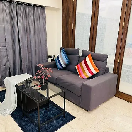 1br Service In Bkc By Florastays Apartment *