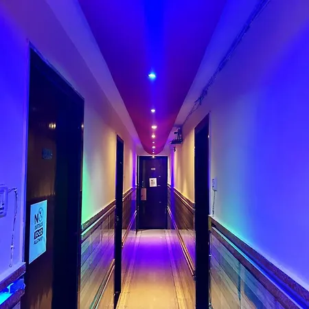 Skyway Apartment *