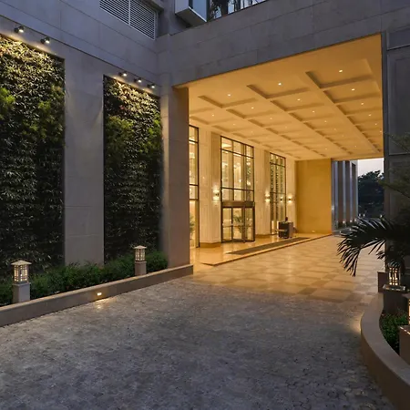 Aurika, International Airport - Luxury By Lemon Tree Hotel 5*
