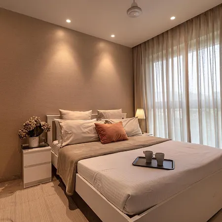 Regent Entire One Bedroom - Hiranandani Gardens, Powai