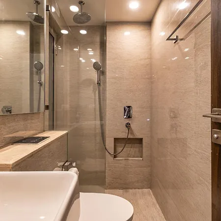 Regent Entire One Bedroom - Hiranandani Gardens, Powai Mumbai