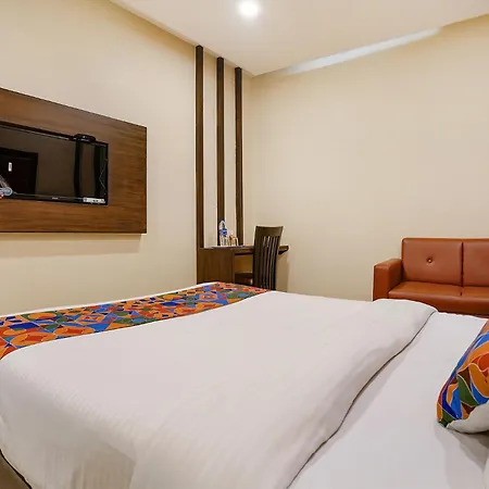 Fabhotel Vertigo Hotel 3*