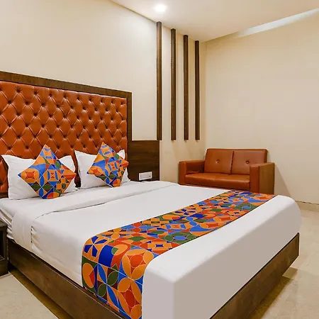 Fabhotel Vertigo 3*